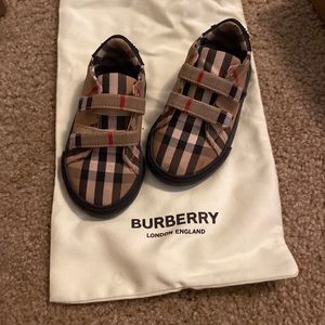 Burberry shoes